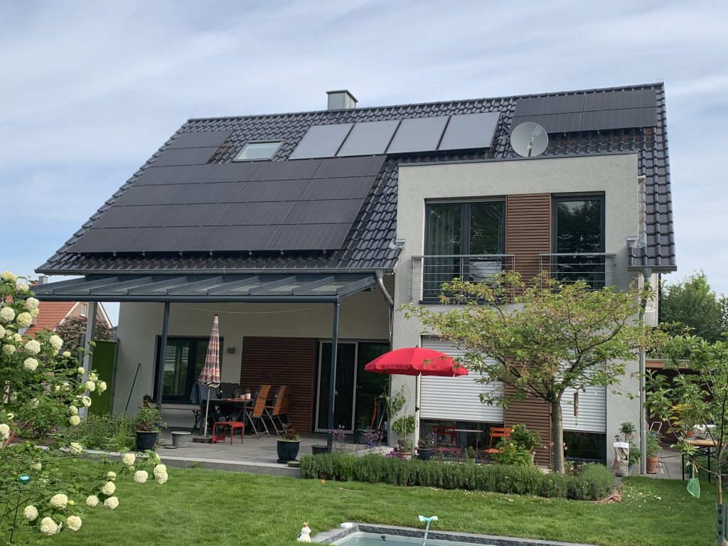 #batteriespeicher#batterie#fotovoltaik#energie#hybrid#hybridwechselrichter#klimaschutz#klima#kreienbaum#kreienbaummontage#ladesäule#nachhaltigkeit#montage#neueenergien#pv#pvanlage#photovoltaik#panel#regenerative#regenerativeenergie#sonne#solar#solaranlage#sonnenenergie#sonnenstrom#strom#stromerzeugung#solarpanel#splieterstraße#termin#wechselrichter#warendorf